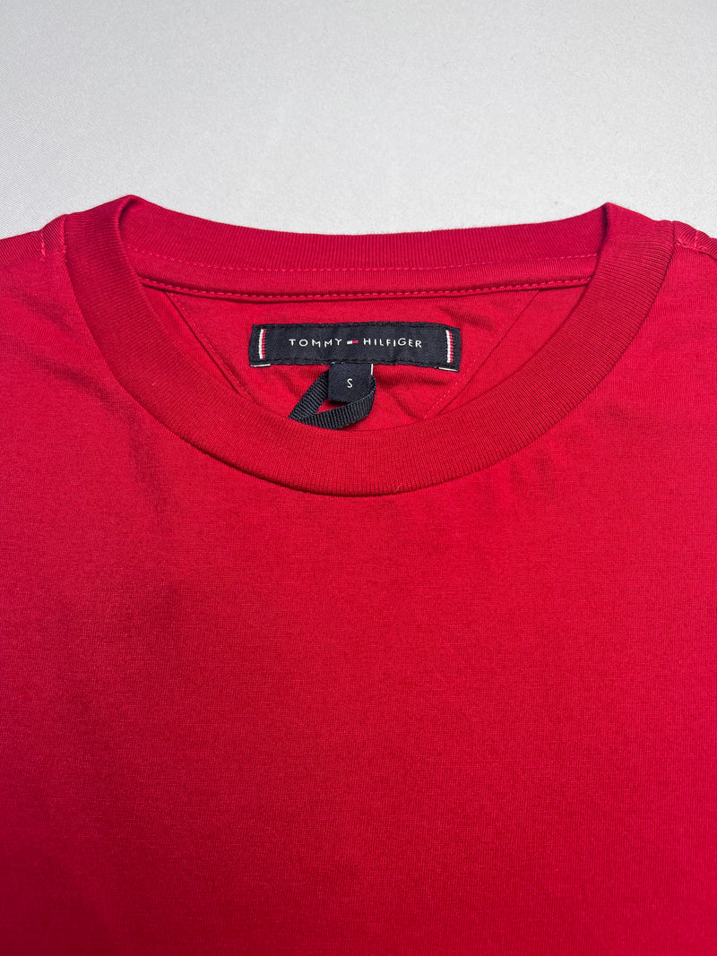 Camiseta Tommy Hilfiger - Vermelha - Importada