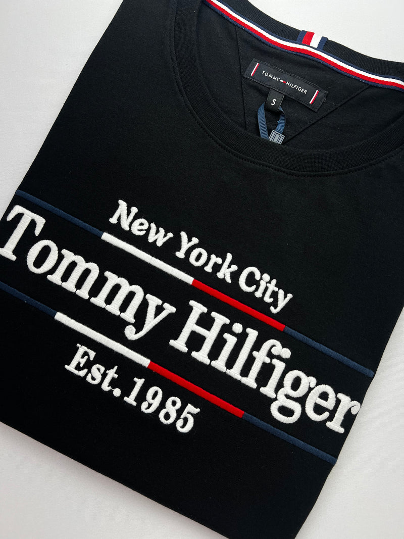 Camiseta Tommy Hilfiger - Preta - Seda Pima