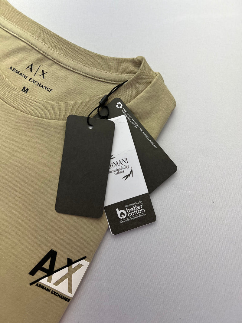 Camiseta Armani Exchange - Branca - Importada