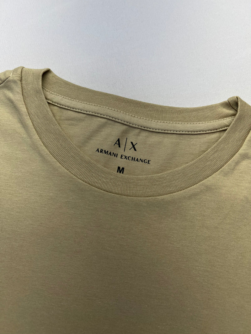 Camiseta Armani Exchange - Branca - Importada