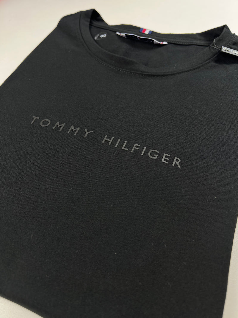 Camiseta Tommy Hilfiger - Preta - Algodão Egípicio