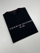 Camiseta Tommy Hilfiger - Preta - Importada