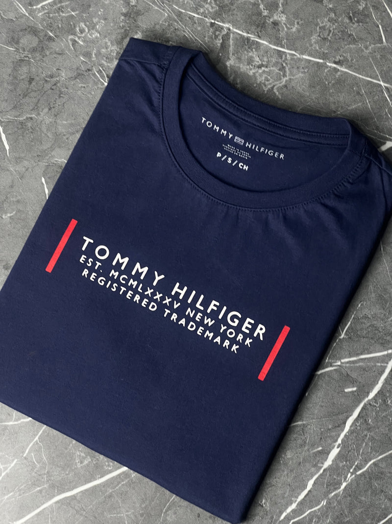 Camiseta Tommy Hilfiger - Azul Marinho - Seda Pima