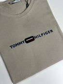 Camiseta Tommy Hilfiger - Bege - Algodão Egípcio