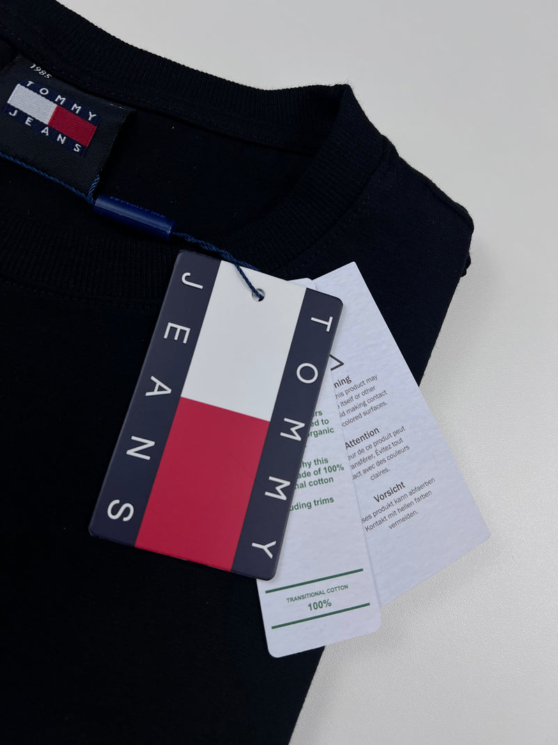 Camiseta Tommy Jeans - Preta - Pima Strech