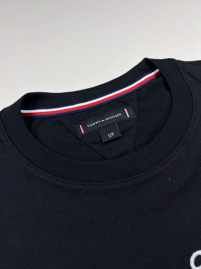 Camiseta Tommy Hilfiger - Preta - Seda Pima