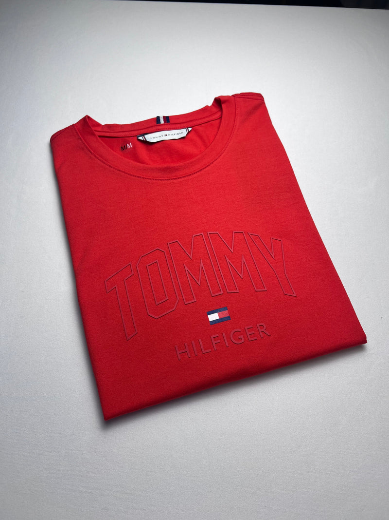 Camiseta Tommy Hilfiger - Vermelha - Algodão Egípcio