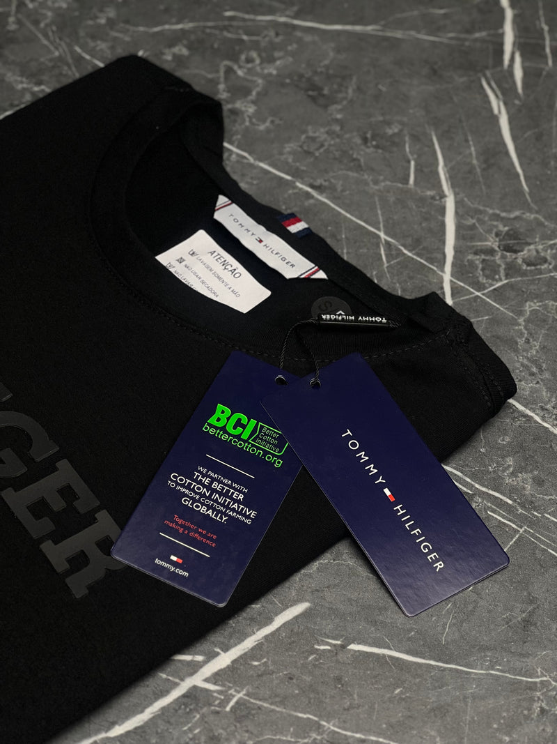 Camiseta Tommy Hilfiger - Preta - Algodão Egípcio