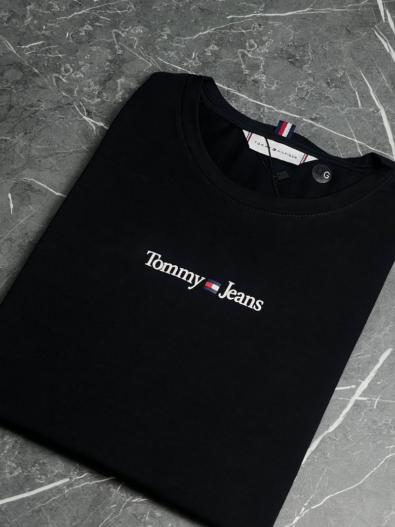 Camiseta Tommy Hilfiger - Preta - T-shirt Peruana