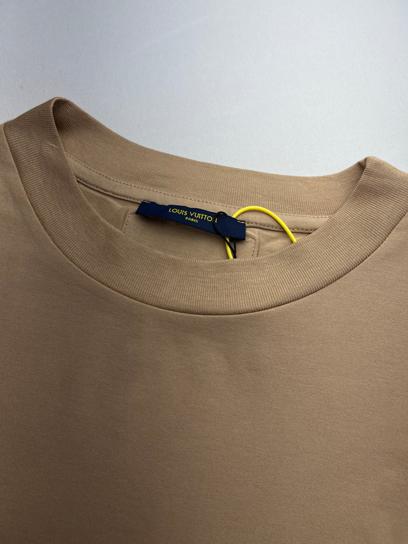Camiseta Louis Vuitton - Marrom - Importada