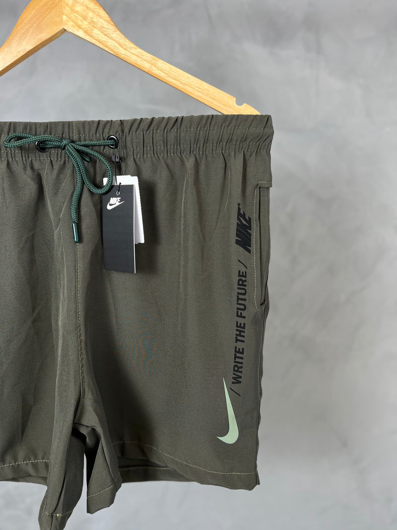 Short Tactel Nike - Verde Militar