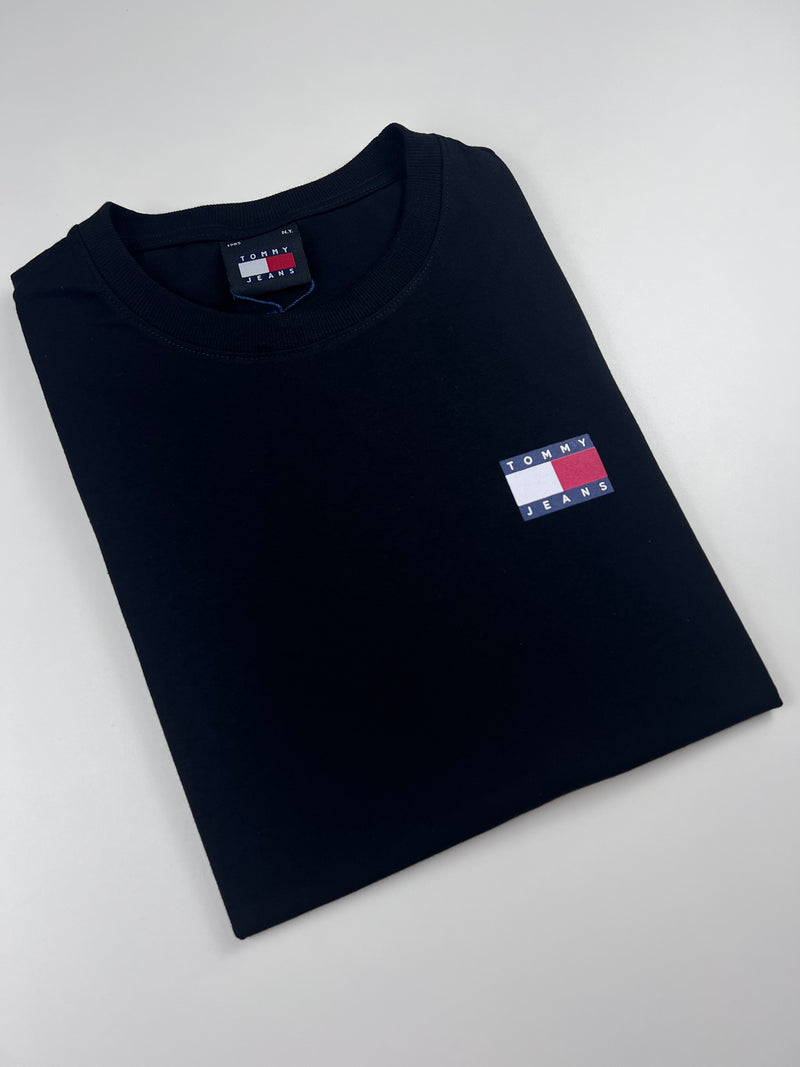 Camiseta Tommy Jeans - Preta - Pima Strech
