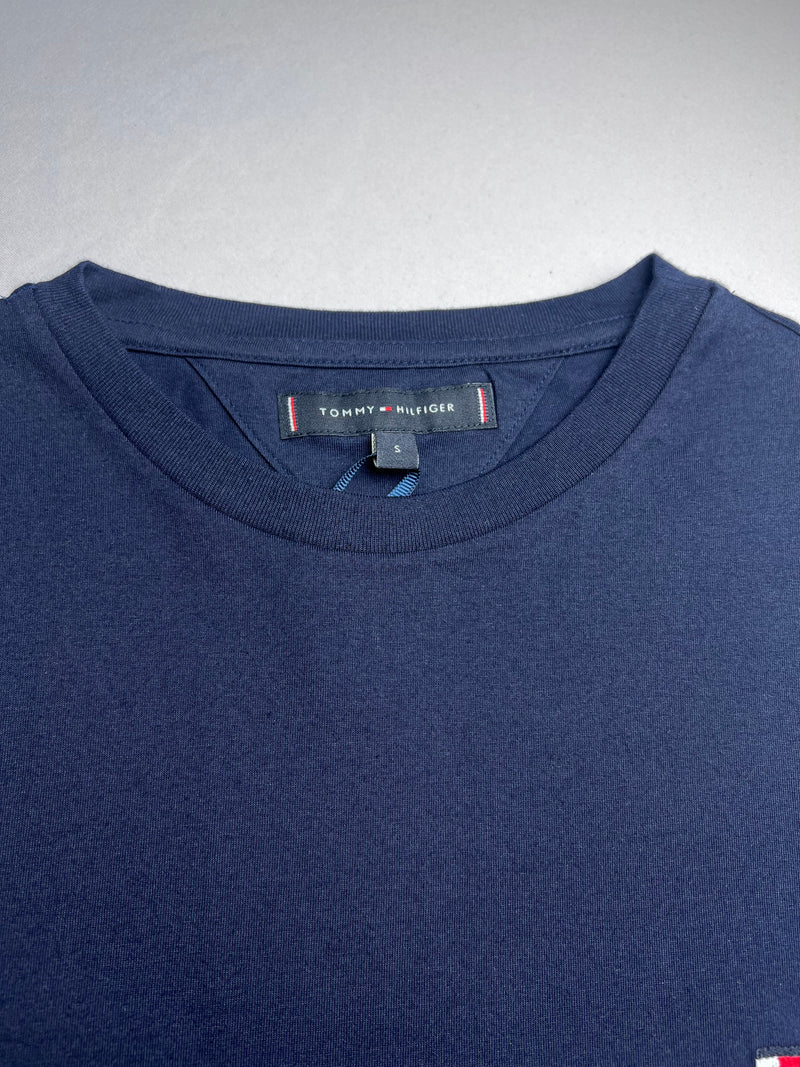 Camiseta Tommy Hilfiger - Azul Marinho - Importada