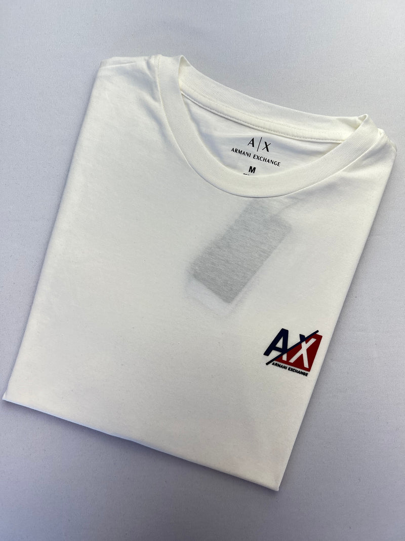 Camiseta Armani Exchange - Branca - Importada