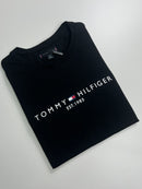 Camiseta Tommy Hilfiger - Preta  - Algodão Egípcio