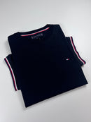 Camiseta Tommy Hilfiger - Preta - Importada