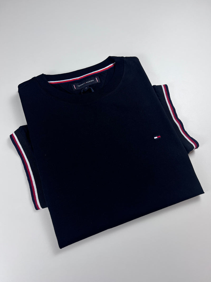 Camiseta Tommy Hilfiger - Preta - Importada