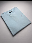 Camiseta Tommy Hilfiger - Azul Bebê - Importada