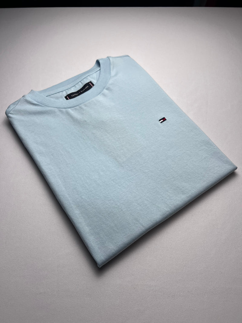 Camiseta Tommy Hilfiger - Azul Bebê - Importada