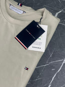 Camiseta Tommy Hilfiger - Cáqui - Algodão Egípcio