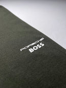 Camiseta Porsche x Boss - Verde Militar - Algodão Egípcio