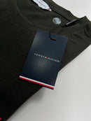 Camiseta Tommy Hilfiger Basic - Verde Militar - Algodão Egípcio