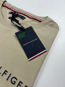 Camiseta Tommy Hilfiger - Bege - Importada