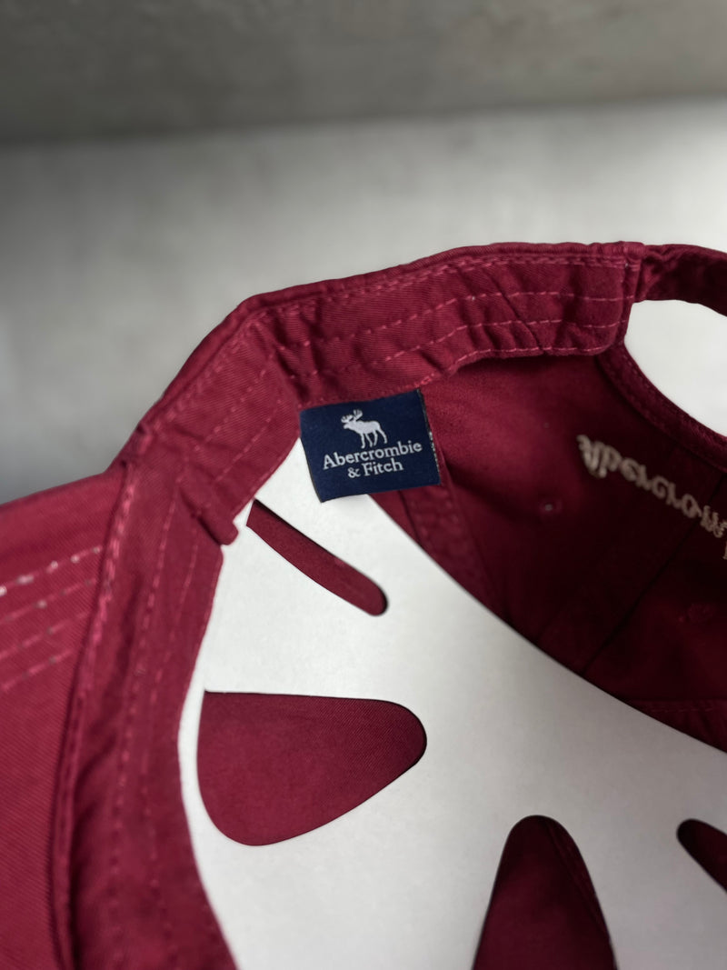 Boné Abercrombie & Fitch - Bordo - Importado