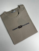 Camiseta Tommy Hilfiger - Bege - Algodão Egípcio