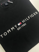 Camiseta Tommy Hilfiger - Preta  - Algodão Egípcio