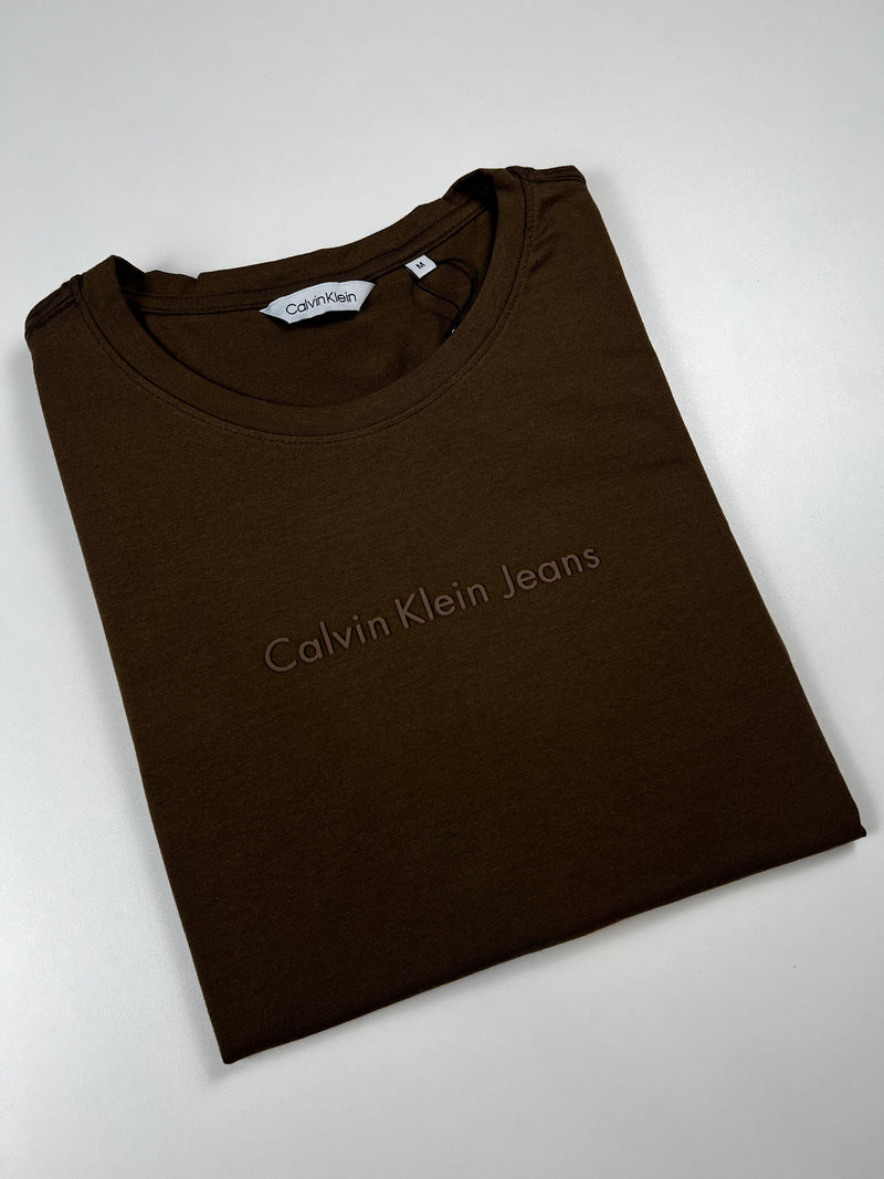 Camiseta Calvin Klein - Marrom - Algodão Egípcio