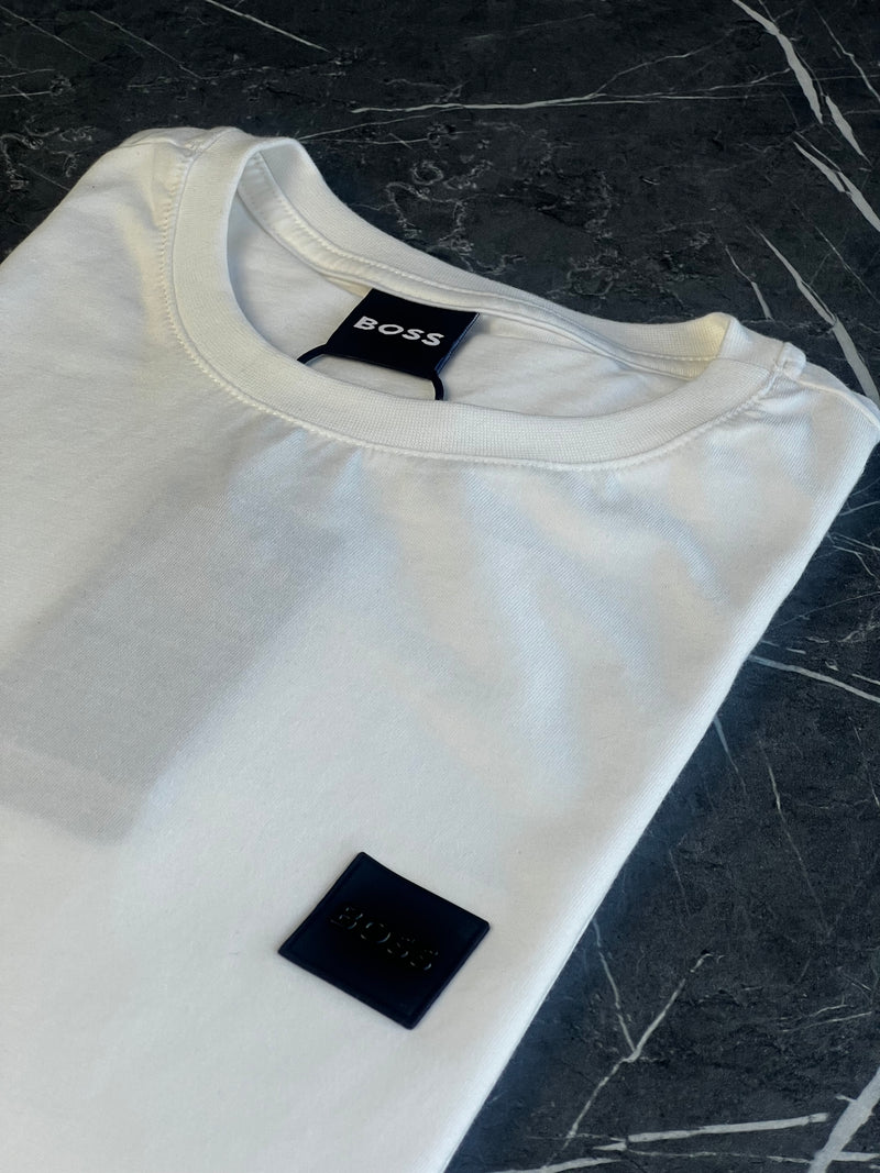 Camiseta Hugo Boss - Off White - Seda Pima