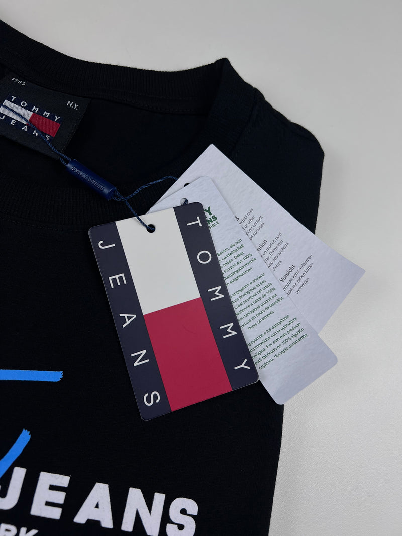 Camiseta Tommy Jeans - Preta - Pima Strech