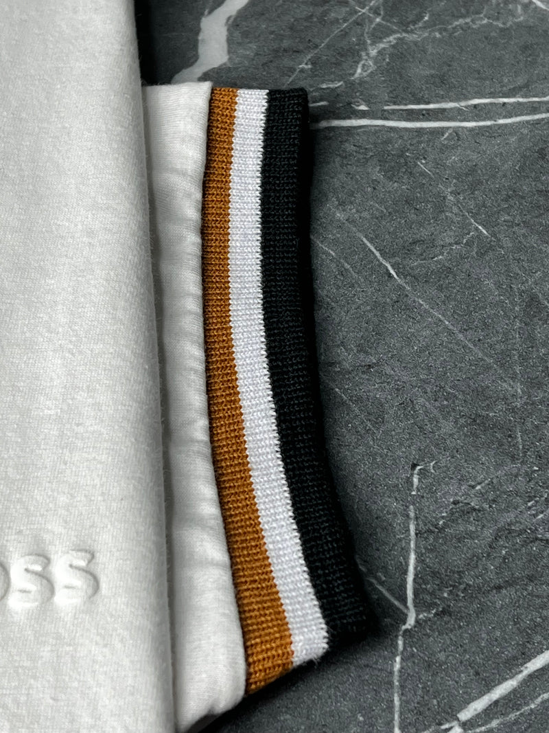 Camiseta Hugo Boss - Branca - Seda Pima