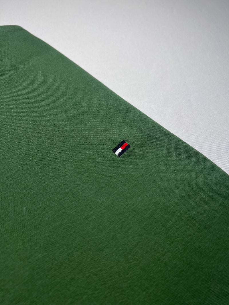 Camiseta Tommy Hilfiger - Verde Militar - Importada