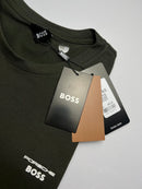 Camiseta Porsche x Boss - Verde Militar - Algodão Egípcio