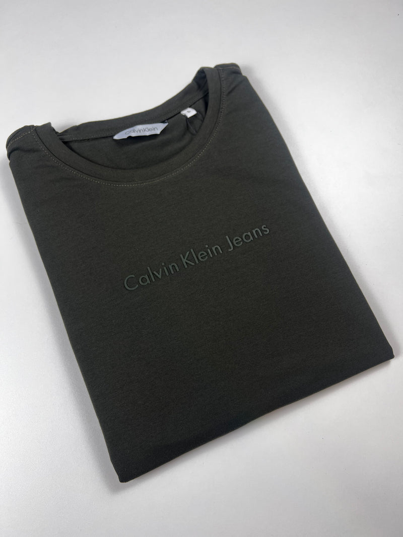Camiseta Calvin Klein - Verde Militar  - Algodão Egípcio