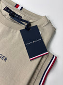 Camiseta Tommy Hilfiger - Bege  - Importada