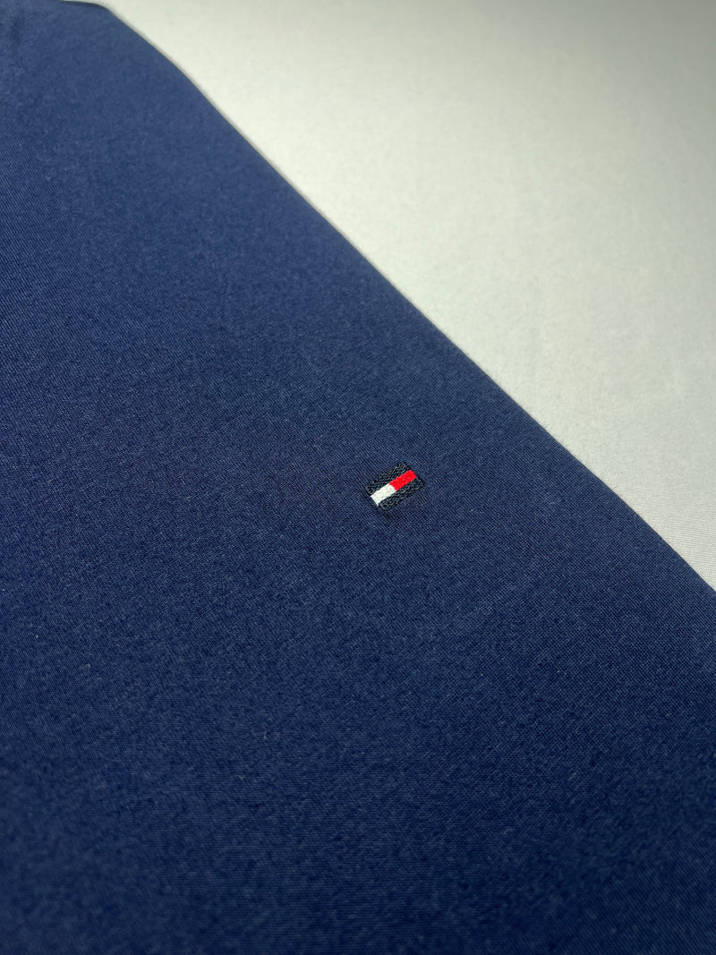 Camiseta Tommy Hilfiger - Azul Marinho - Importada