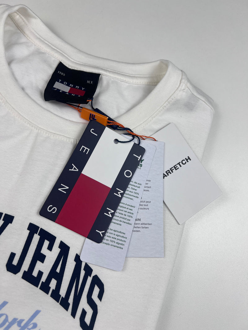 Camiseta Tommy Jeans - Off White - Seda Pima