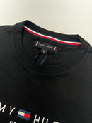 Camiseta Tommy Hilfiger - Preta - Seda Pima