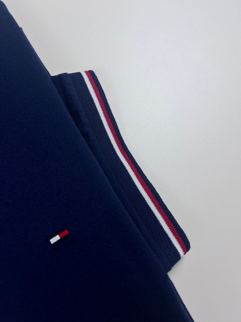 Camiseta Tommy Hilfiger - Azul Marinho - Importada
