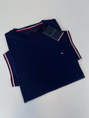 Camiseta Tommy Hilfiger - Azul Marinho - Importada