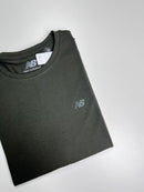 Camiseta New Balance - Verde Musgo - Algodão Egípcio