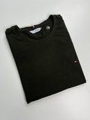 Camiseta Tommy Hilfiger Basic - Verde Militar - Algodão Egípcio