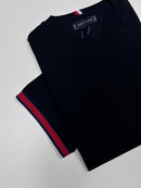 Camiseta Tommy Hilfiger - Preta
