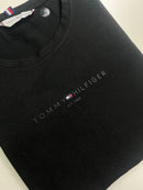Camiseta Tommy Hilfiger - Preta - Algodão Egípcio